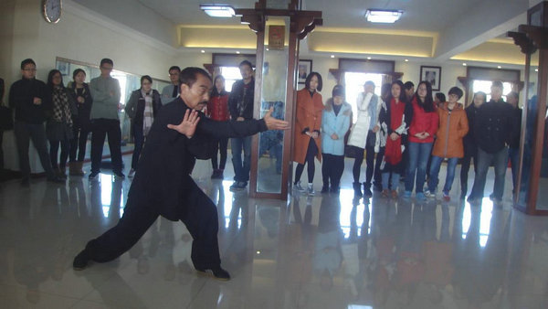 云南武术名家矛山道士劲虹气功唐